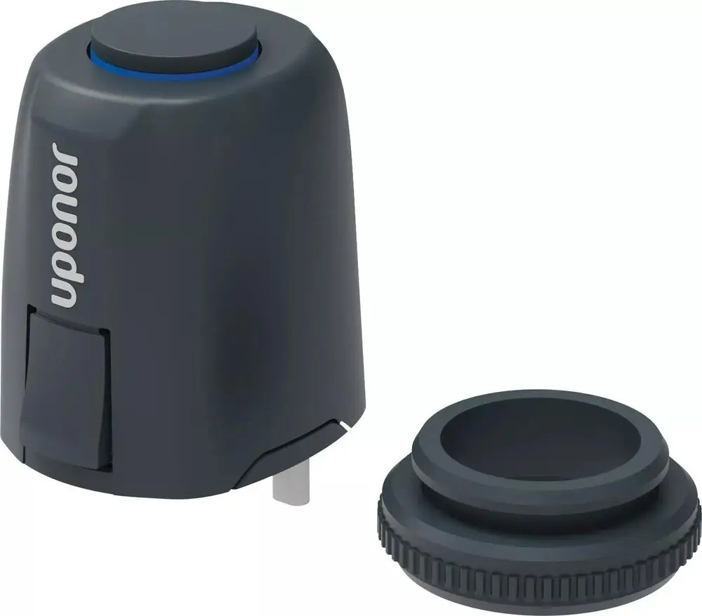 Schwarzer Thermostat mit einem runden oberen Knopf und einer abnehmbaren Unterlage. Auf der Oberfläche ist der Schriftzug "uponor" sichtbar.